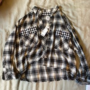 Cropped Urban Outfitters flannel